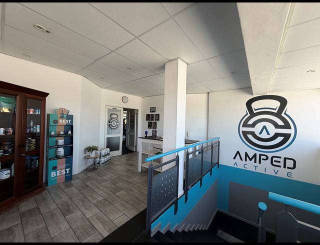 367M² OFFICE TO LET IN SOMERSET WEST MALL TRIANGLE